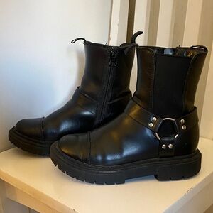 Art Class Black Moto Boots